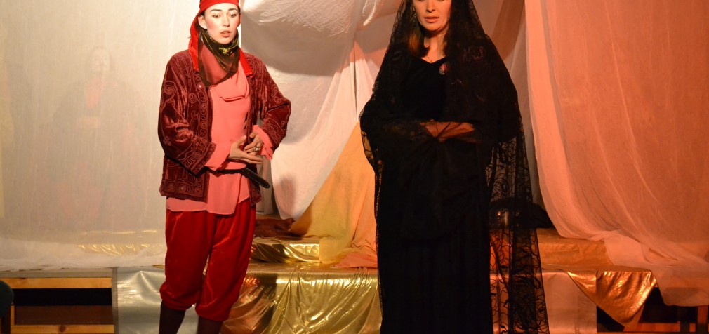Concurs: Castiga invitatii la a XII-a noapte, de William Shakespeare