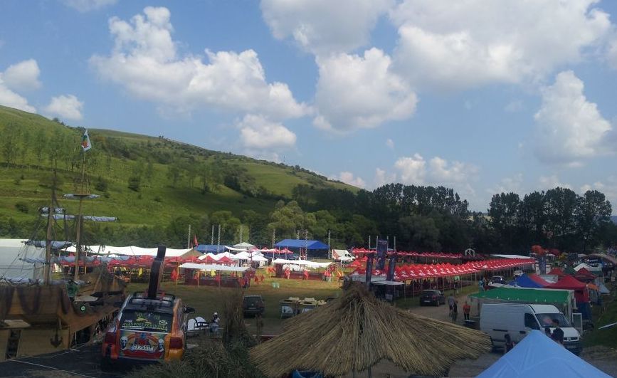 Festivalul Peninsula la Cluj: zbor cu minielicopterul