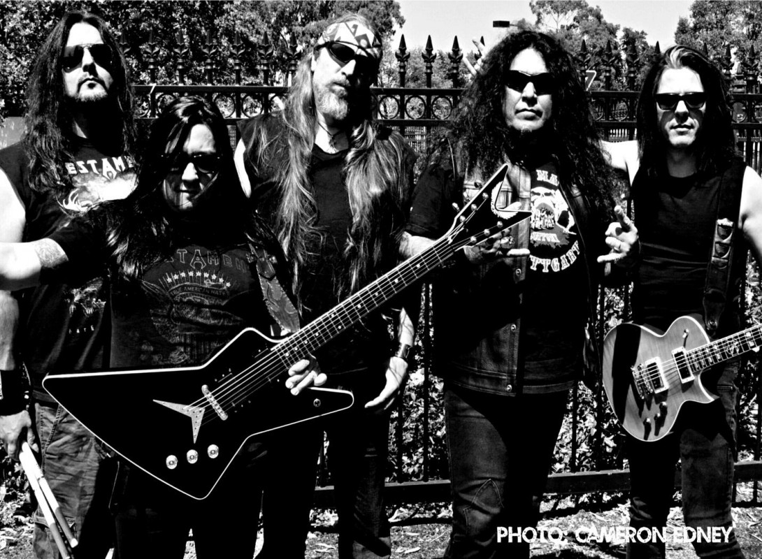 Testament is (left to right): Gene Hoglan (d), Eric Peterson (g), Steve Di Giorgio (b), Chuck Billy (v), Alex Skolnick (g)