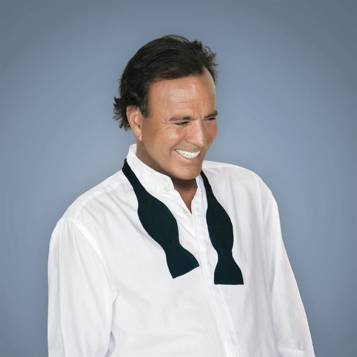 Julio Iglesias a lansat single-ul “Fallaste Corazón”