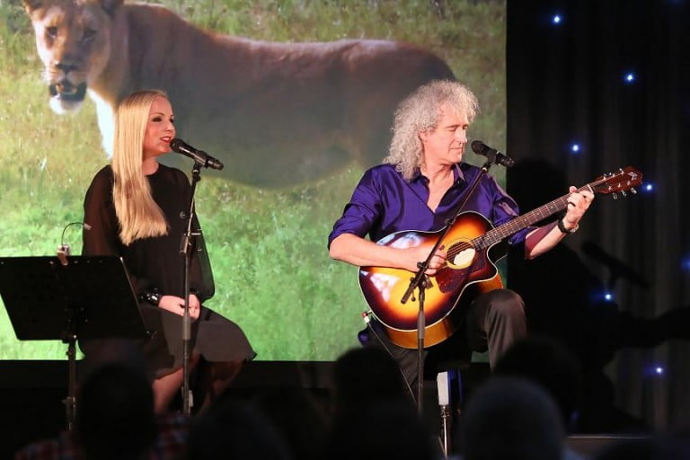 Brian May – doar doua saptamani pana la primul sau concert in Romania!