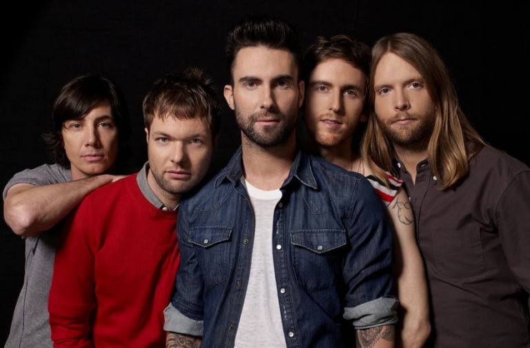 Maroon 5 lanseaza videoclipul piesei “What Lovers Do”, feat Sza