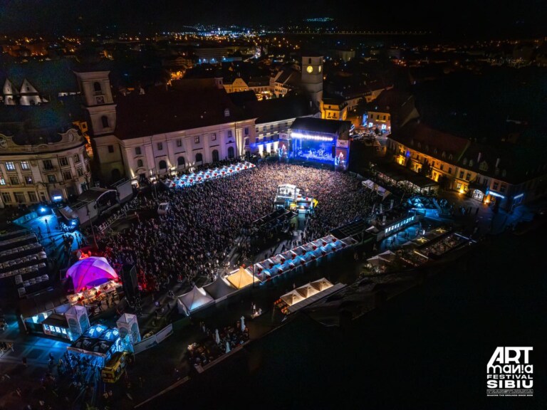 Record de participare la ARTmania Festival 2024: 25.000 de participanți în cele 3 zile de concerte și de evenimente alternative, 14 trupe internaționale și din România, 100 de voluntari Sold out în cea de-a doua zi de festival când pe scena principală a concertat legendara trupă KORN