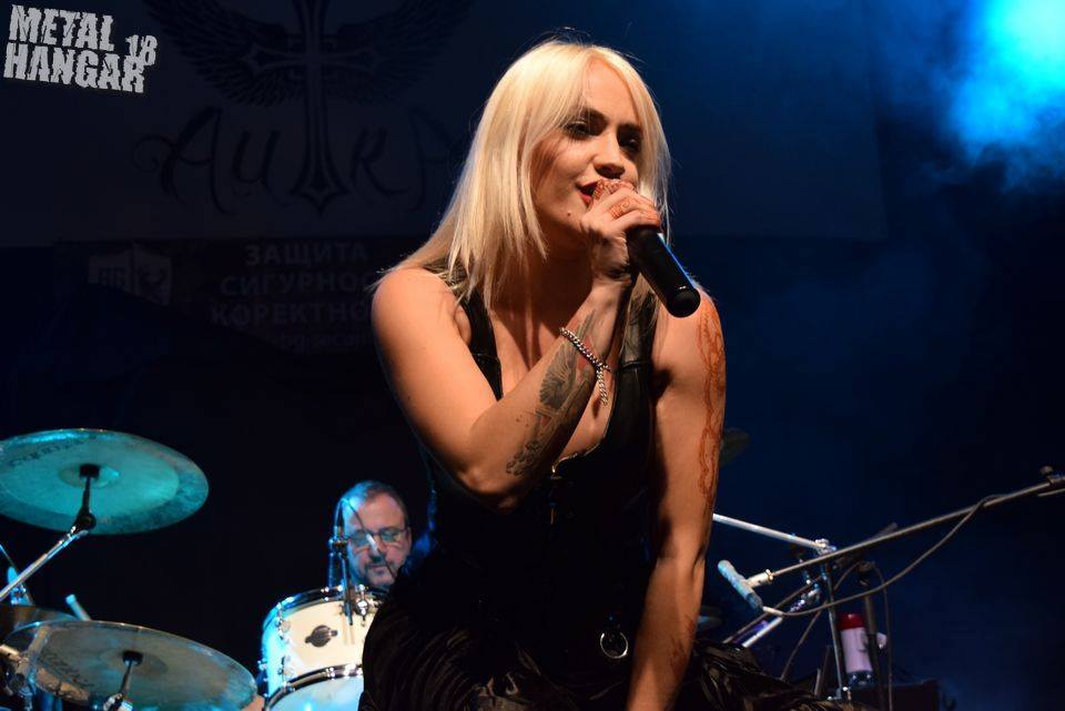 5737_726600907440778_2601359505690398415_n